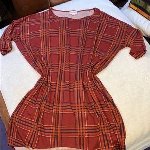 NWOT LULAROE BURGUNDY AND RUST PLAID TOP